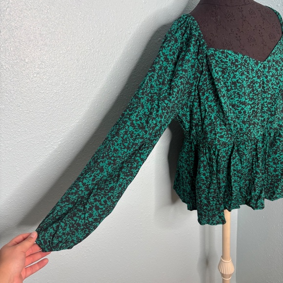 Ava Viv Plus Size Peplum Smocked Blouse - Picture 6 of 13